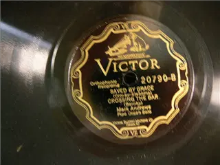 small_victor 20790 b.webp